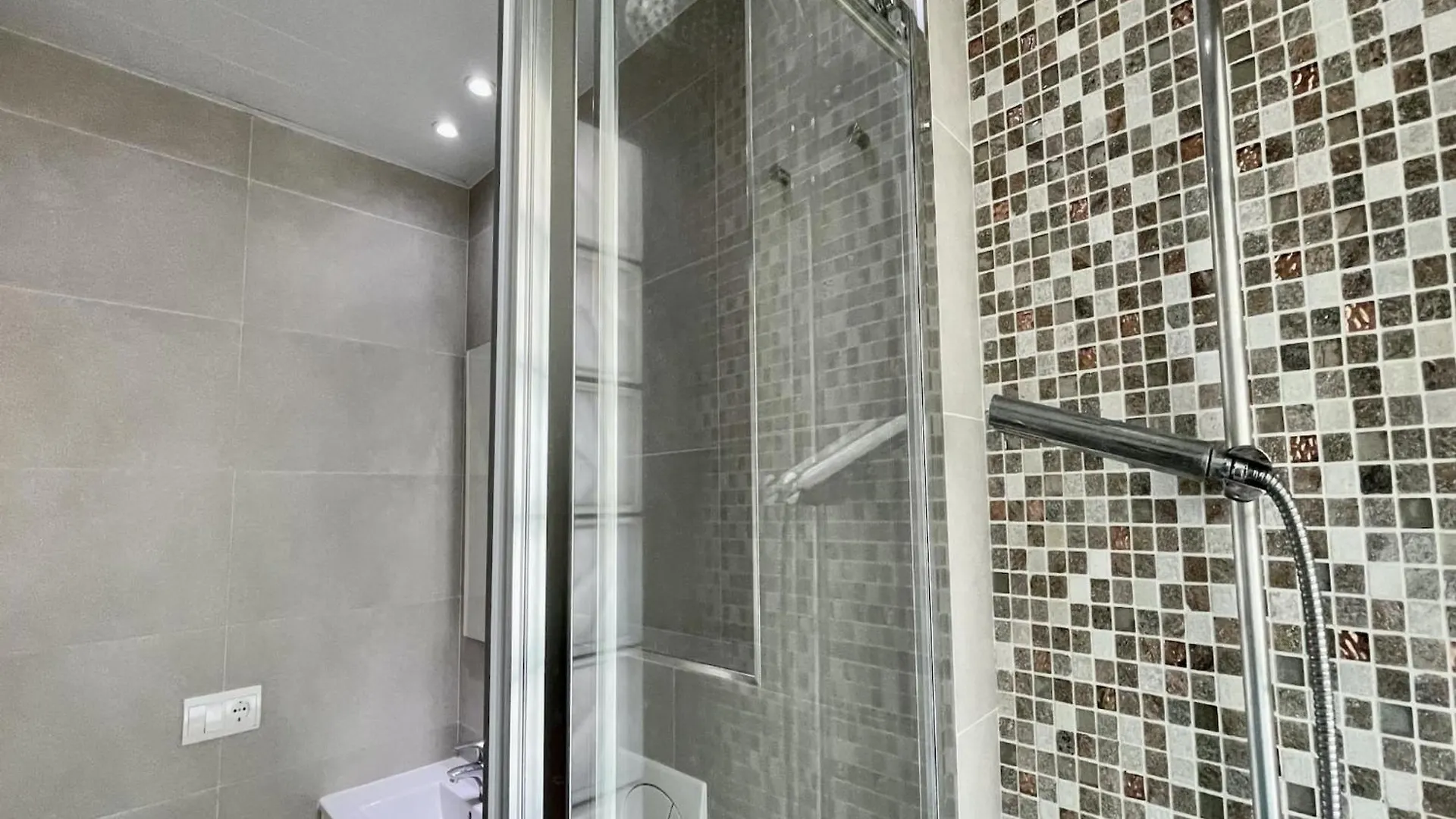 The Apartment In Estartit 레스타르티트 0*,